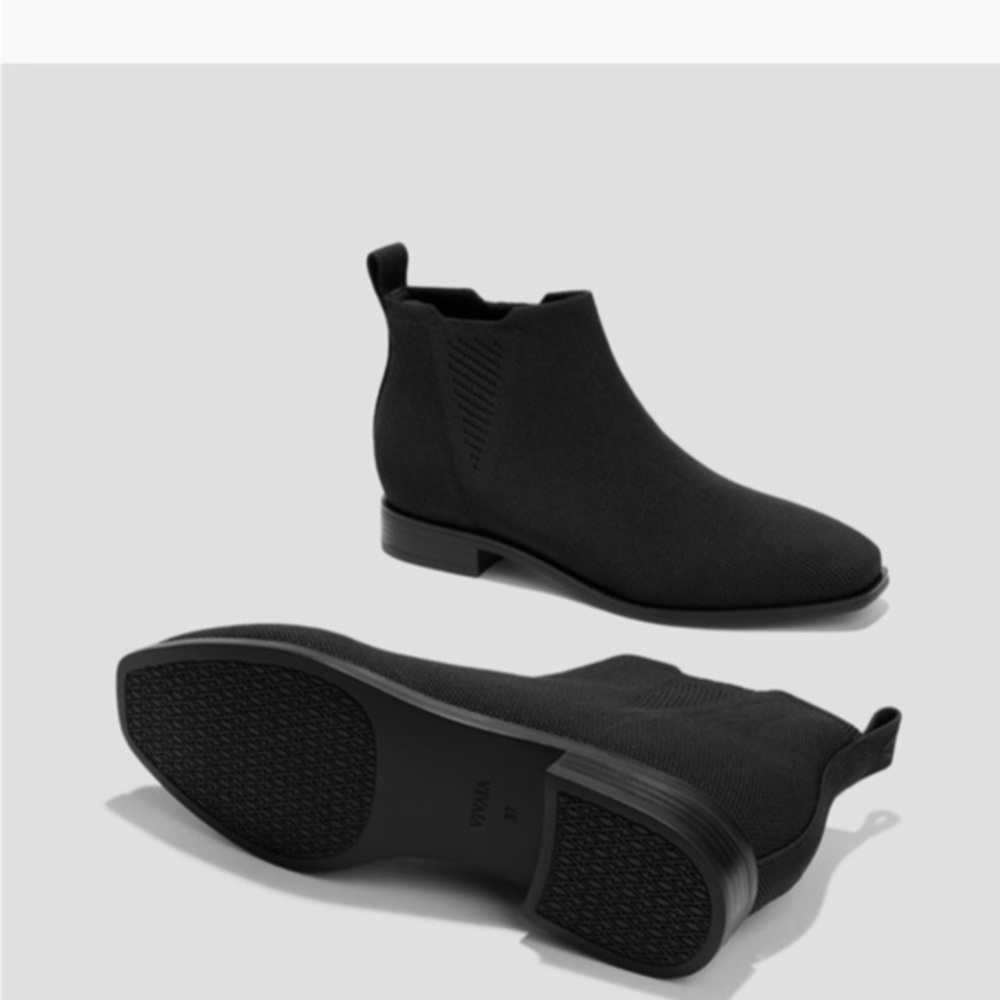 Vivaia Square-Toe Slip-On Chelsea Boots (Ryan Slip-On)
